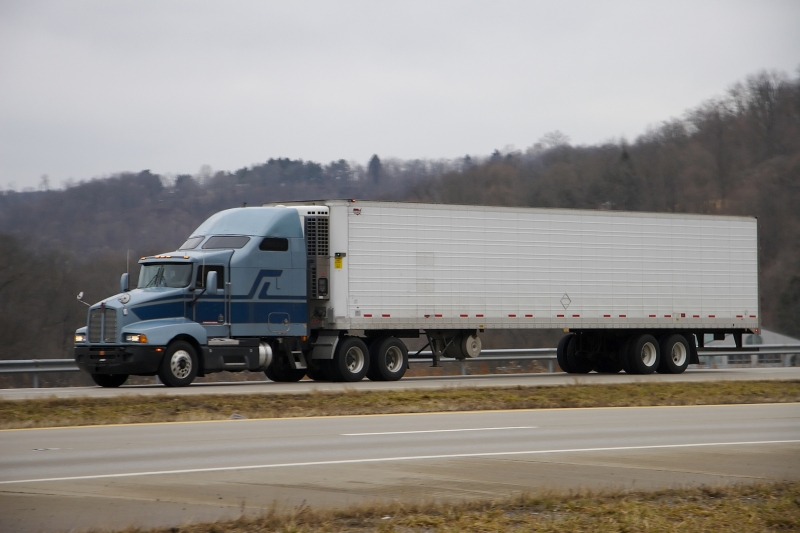 tractor-trailer-brake-controllers-vulnerable-to-remote-hacker-attacks