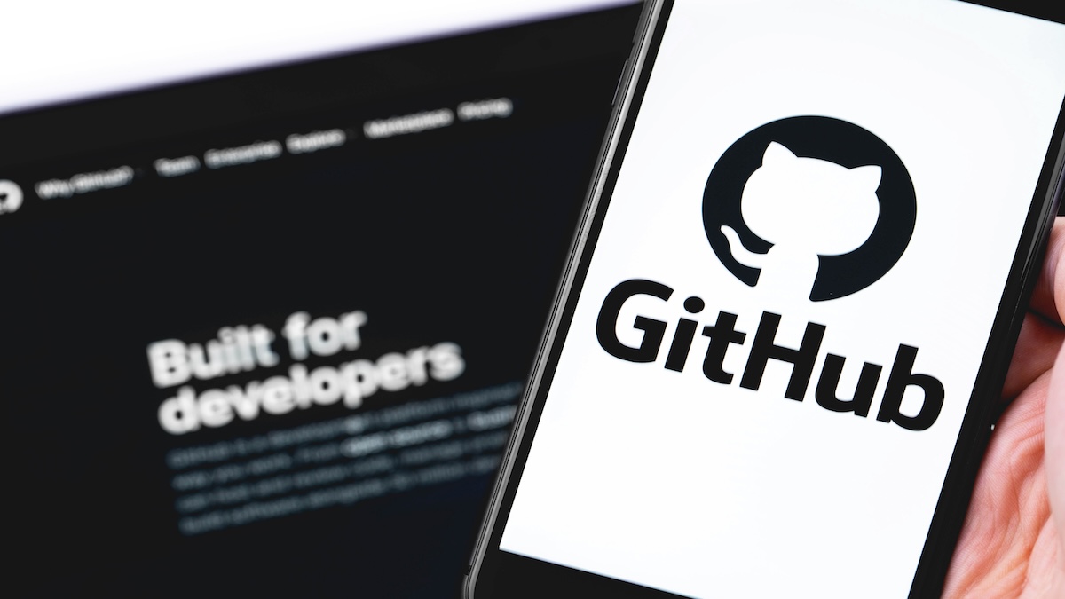 github-copilot-chat-flaw-leaked-data-from-private-repositories